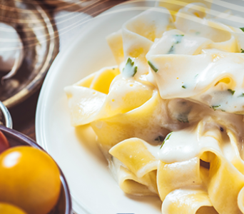 Macarrao com molho de Requeijao Cremoso